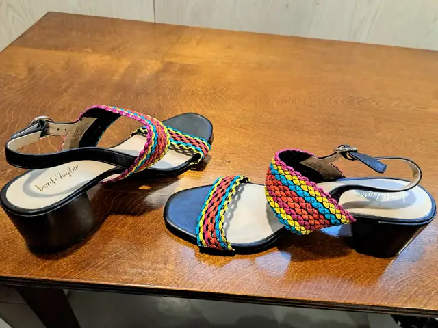 Souliers pour femmes et bottillons