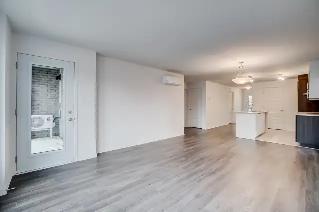 Condo 2 Ch avec électros - 2 Bedroom with Applicances - Photo 3