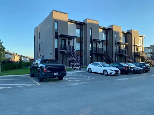 Condo 2 Ch avec électros - 2 Bedroom with Applicances - Photo 7