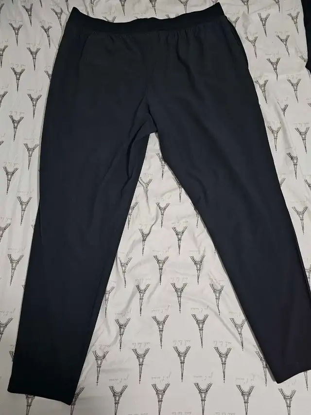 Under Armour Stretch Woven Pants – 2XL – Black – Brand New - Photo 2