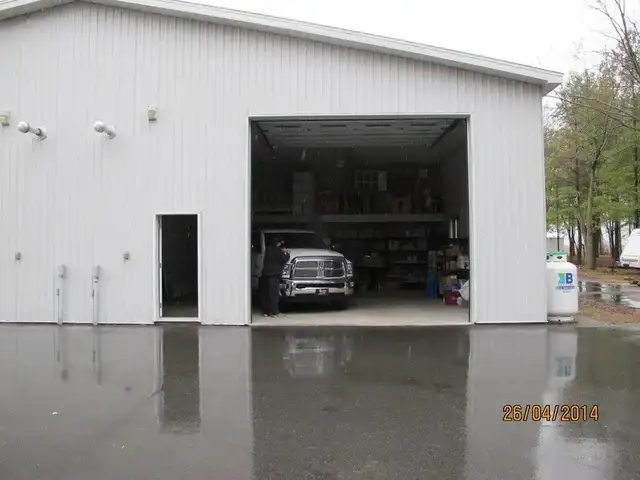 Entreposage remisage d'autos et motos PAS D'EMAILS