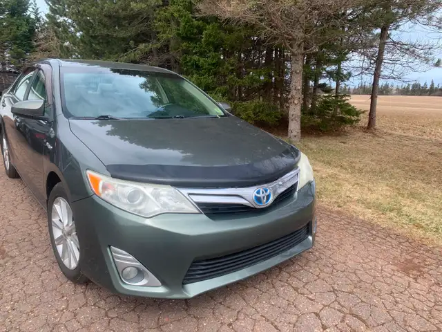 2012 Toyota Camry Hybrid XLE