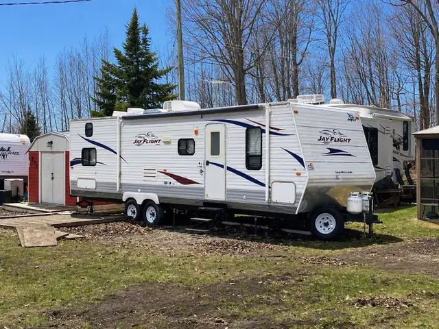 roulotte jayco 4 bunk beds