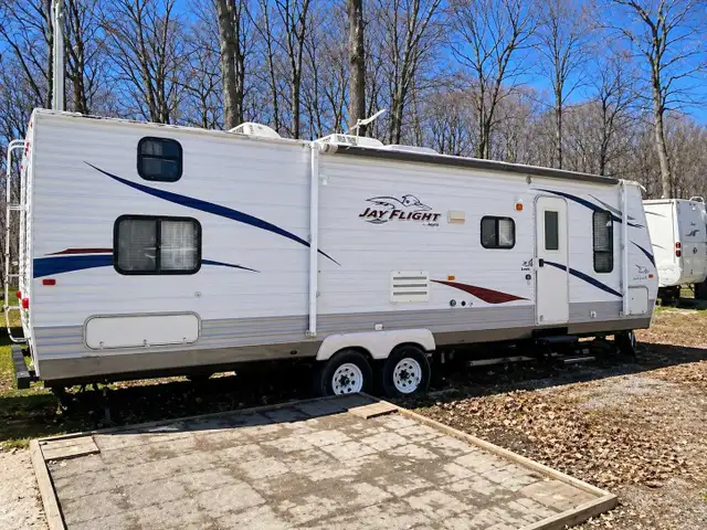 roulotte jayco 4 bunk beds - Photo 2