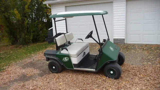 GOLF CART - Photo 3