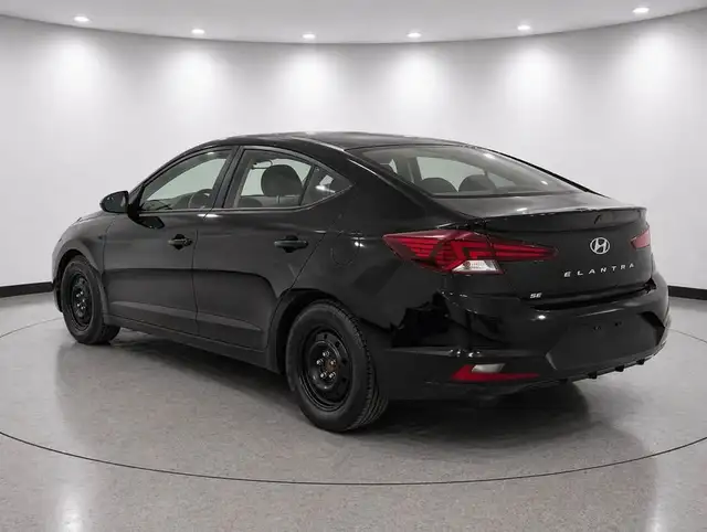 2020 Hyundai Elantra SE - Photo 6