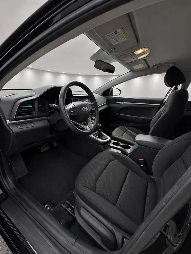 2020 Hyundai Elantra SE - Photo 13
