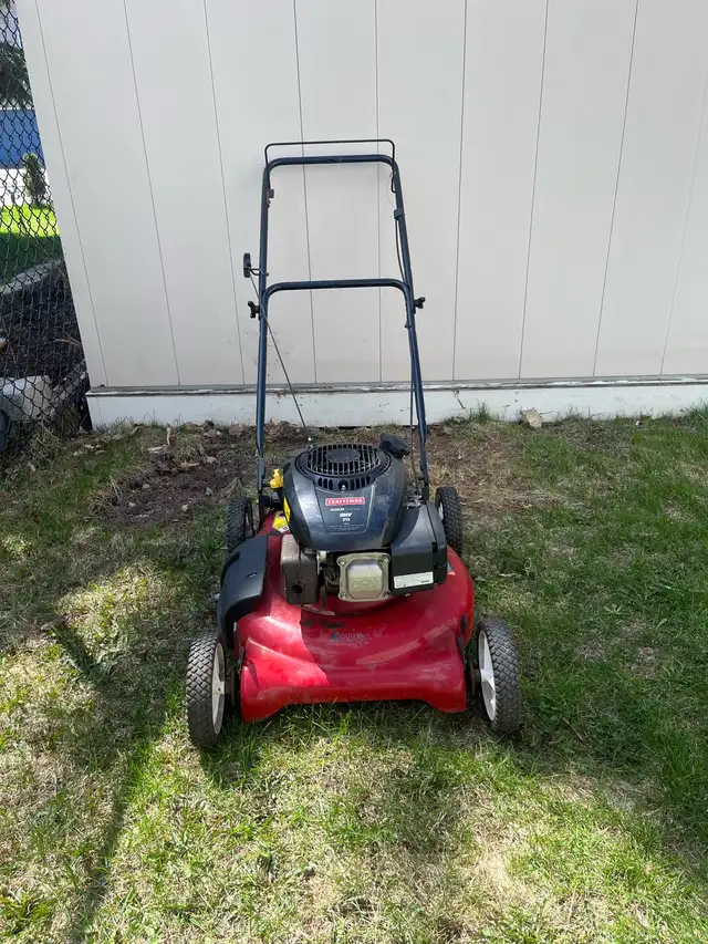 Craftsman Gas Lawn Mower - Photo 2