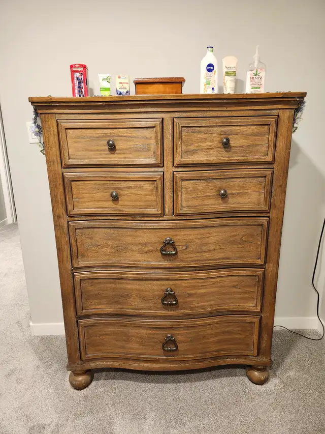 Ashley Tanshire Chest Of Drawers