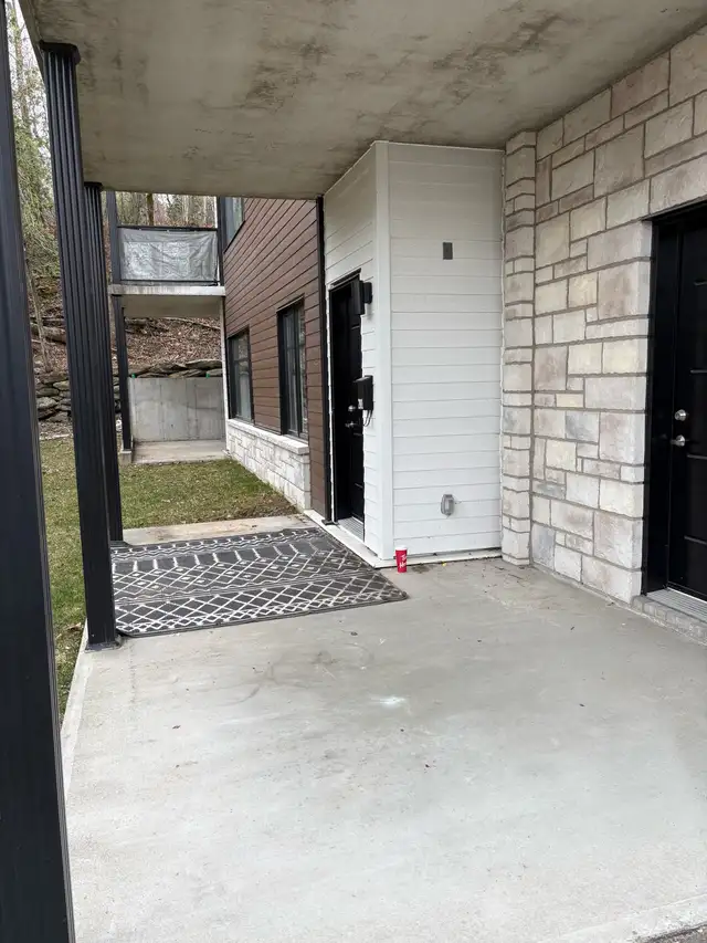 51/2 avec garage Fleurimont Sherbrooke - Photo 2