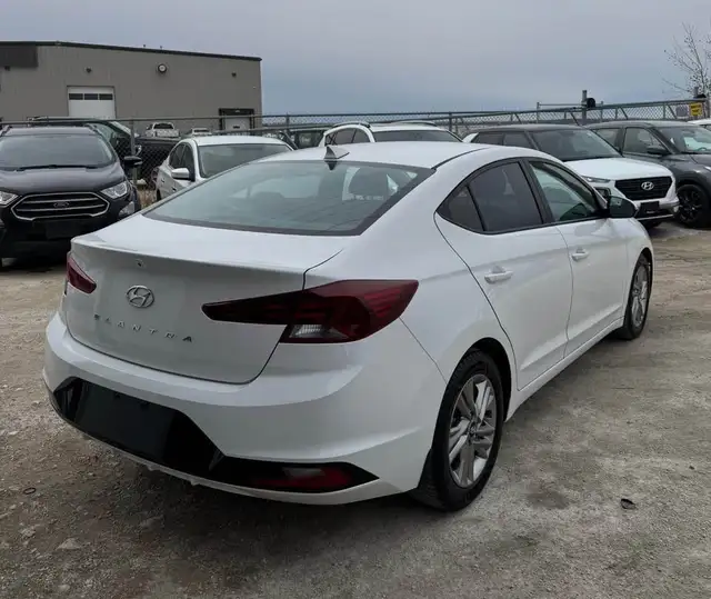 2019 HYUNDAI ELANTRA PREFERRED AUTO - Photo 4