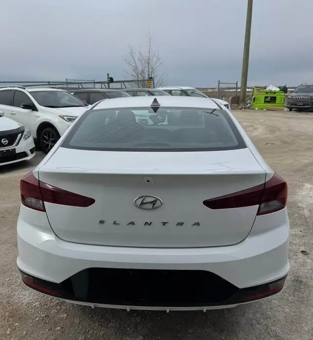 2019 HYUNDAI ELANTRA PREFERRED AUTO - Photo 6
