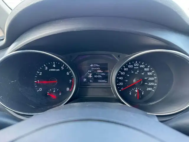 2020 Kia Sedona LX - Photo 9