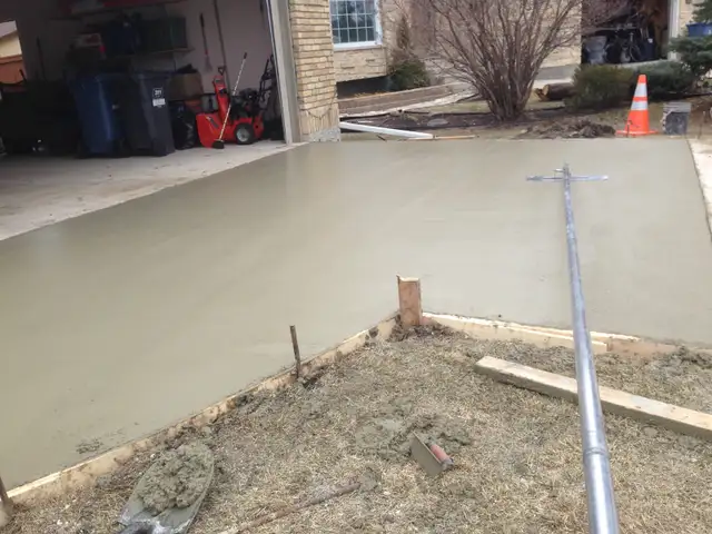 1812 Concrete - Photo 10