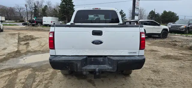 2015 Ford Super Duty F-350 SRW - 4x4 - 4 Doors - Tow Package! - Photo 6