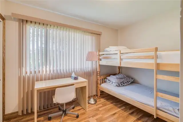 Entire House 3 1 Bedroom Bungalow in Niagara Falls/Chippawa - Photo 6