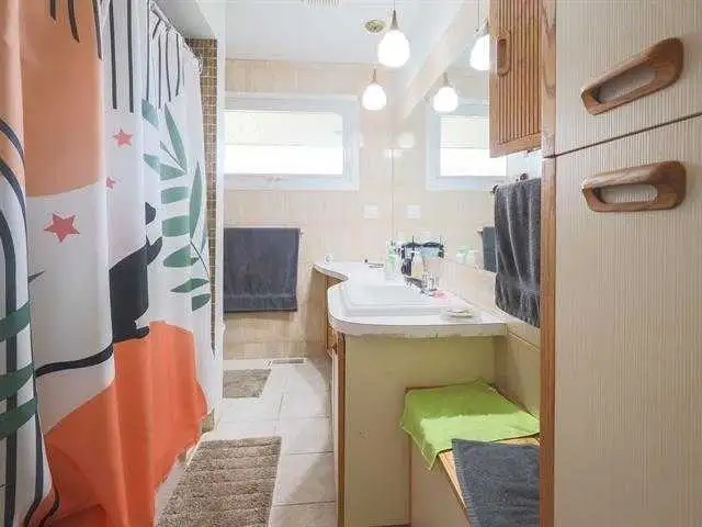 Three Bedrooms Hull Center - Photo 6