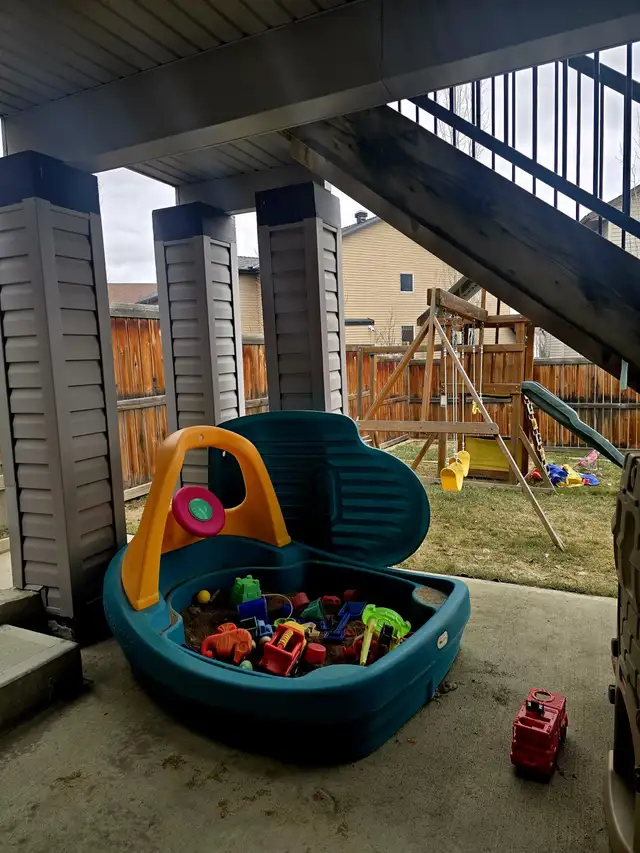 DAYHOME IN NW (Panorama Hills - Photo 4