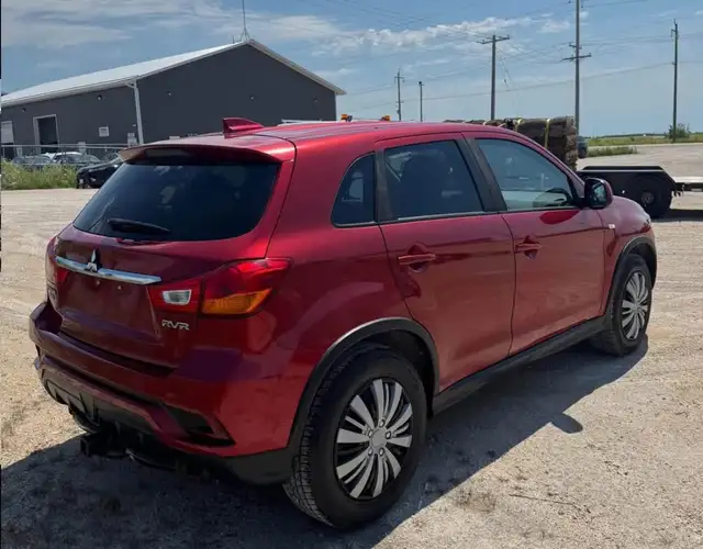 2018 Mitsubishi RVR SE - Photo 8