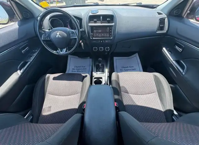 2018 Mitsubishi RVR SE - Photo 12