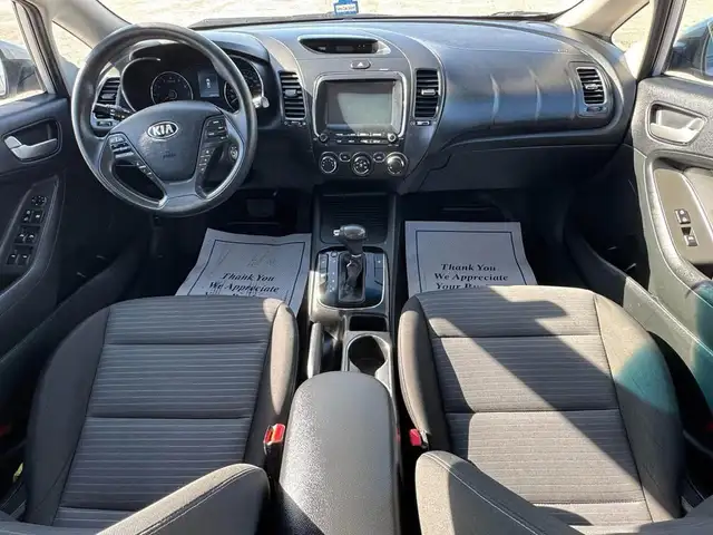 2018 Kia Forte LX - Photo 9