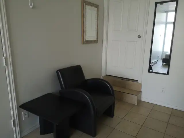 Studio (1-1/2), Subway/Metro Jolicoeur/Monk, 900 $ /m - Photo 4