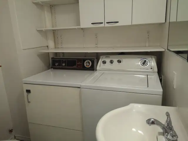 Studio (1-1/2), Subway/Metro Jolicoeur/Monk, 900 $ /m - Photo 6