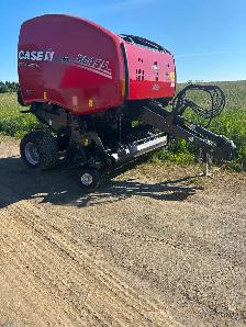 PRESSE A BALLE RONDE CASE IH RB 455