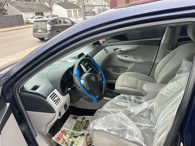 2013 Toyota Corolla LE AUTOMATIC NEW SAFETY CLEAN TITLE LOW KM - Photo 6