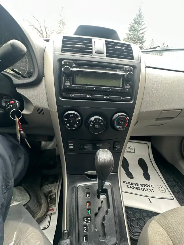 2013 Toyota Corolla LE AUTOMATIC NEW SAFETY CLEAN TITLE LOW KM - Photo 10
