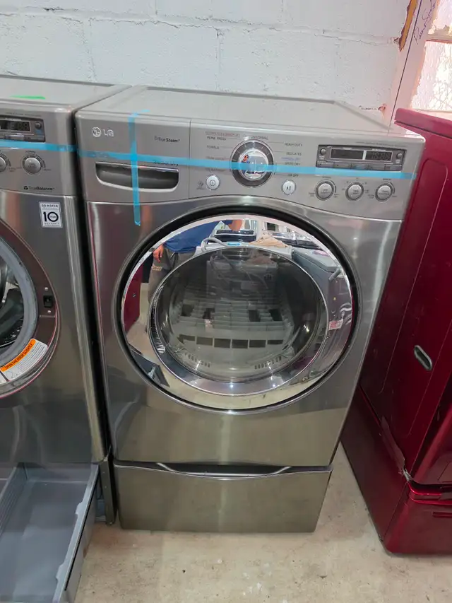 LG 27' Stainless Steel Front-Load Washer Dryer Set W/ Pedestals - Photo 6