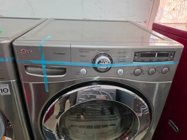 LG 27' Stainless Steel Front-Load Washer Dryer Set W/ Pedestals - Photo 7