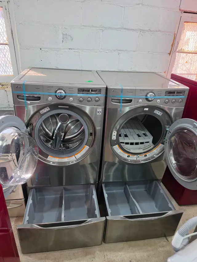 LG 27' Stainless Steel Front-Load Washer Dryer Set W/ Pedestals - Photo 10
