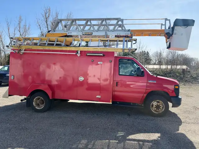 2015 Ford Econoline Commercial Cutaway - Photo 5