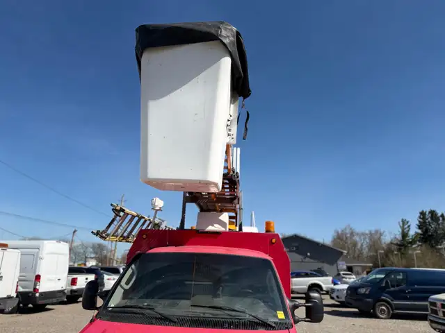 2015 Ford Econoline Commercial Cutaway - Photo 7