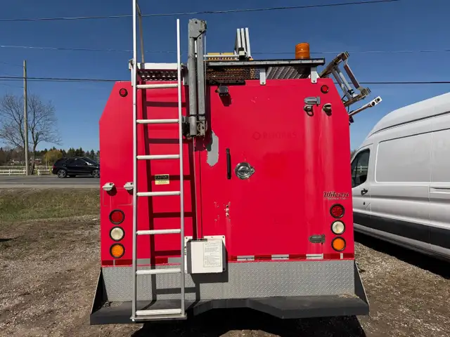 2015 Ford Econoline Commercial Cutaway - Photo 8