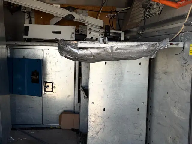 2015 Ford Econoline Commercial Cutaway - Photo 13