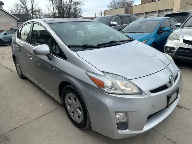 2010 TOYOTA PRIUS TOURING SUNROOF/CAMERA/SOLAR PANEL/SAFETY - Photo 5