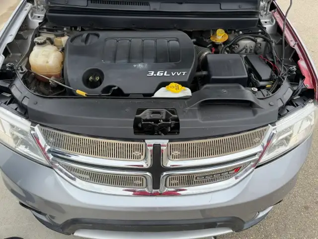 2015 Dodge Journey R/T. CROSS PKG AWD - 3RD ROW 7 SEATS - DVD - Photo 6