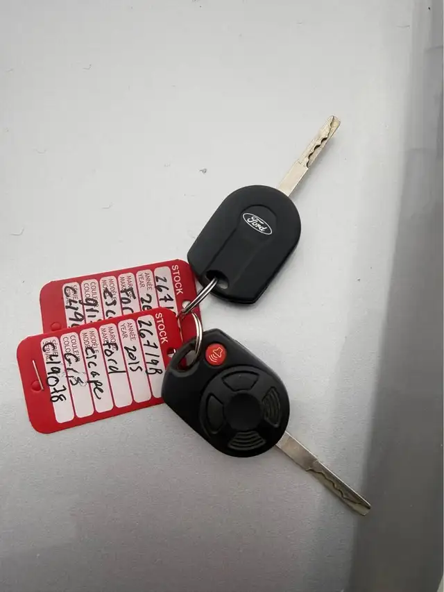 2015 Ford Escape 2015 FORD ESCAPE , 4X4  ,  AUTOMATIQUE , 4 CYLI - Photo 11