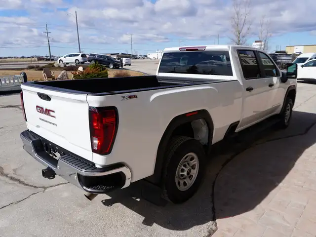 2024 GMC Sierra 3500HD ONLY 5,000 k | LONG BED | X31 OFF-ROAD PA - Photo 8