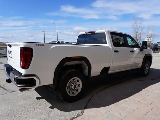 2024 GMC Sierra 3500HD ONLY 5,000 k | LONG BED | X31 OFF-ROAD PA - Photo 9