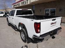 2024 GMC Sierra 3500HD ONLY 5,000 k | LONG BED | X31 OFF-ROAD PA - Photo 11