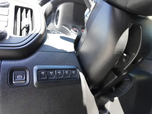 2024 GMC Sierra 3500HD ONLY 5,000 k | LONG BED | X31 OFF-ROAD PA - Photo 18