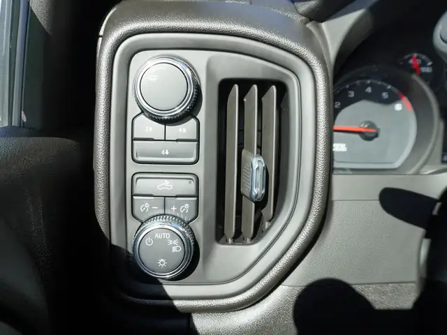 2024 GMC Sierra 3500HD ONLY 5,000 k | LONG BED | X31 OFF-ROAD PA - Photo 32