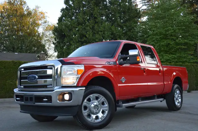 2012 Ford F-350 SuperDuty Lariat 6.7L Diesel 4x4 CrewCab - Photo 2