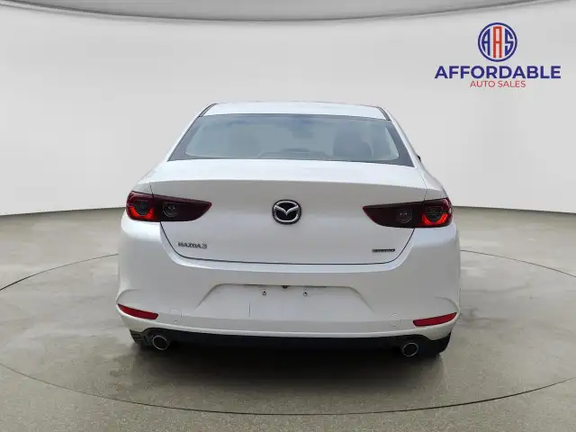 2019 Mazda MAZDA3 GS - Photo 4