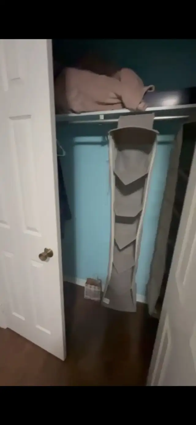 Room for Rent Upstairs - Photo 3