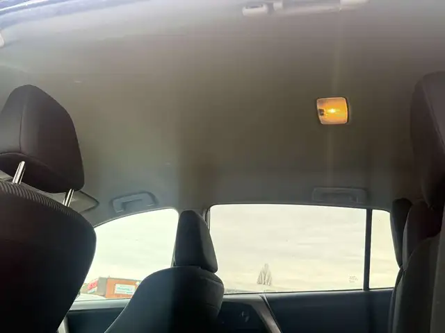 2018 Toyota RAV4 AWD l LE l 2.5i l 4Cyl l LDW l 2 Wheel Sets - Photo 15