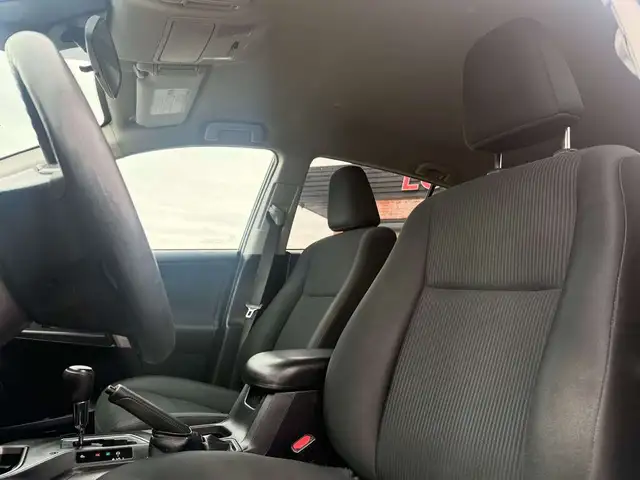 2018 Toyota RAV4 AWD l LE l 2.5i l 4Cyl l LDW l 2 Wheel Sets - Photo 18